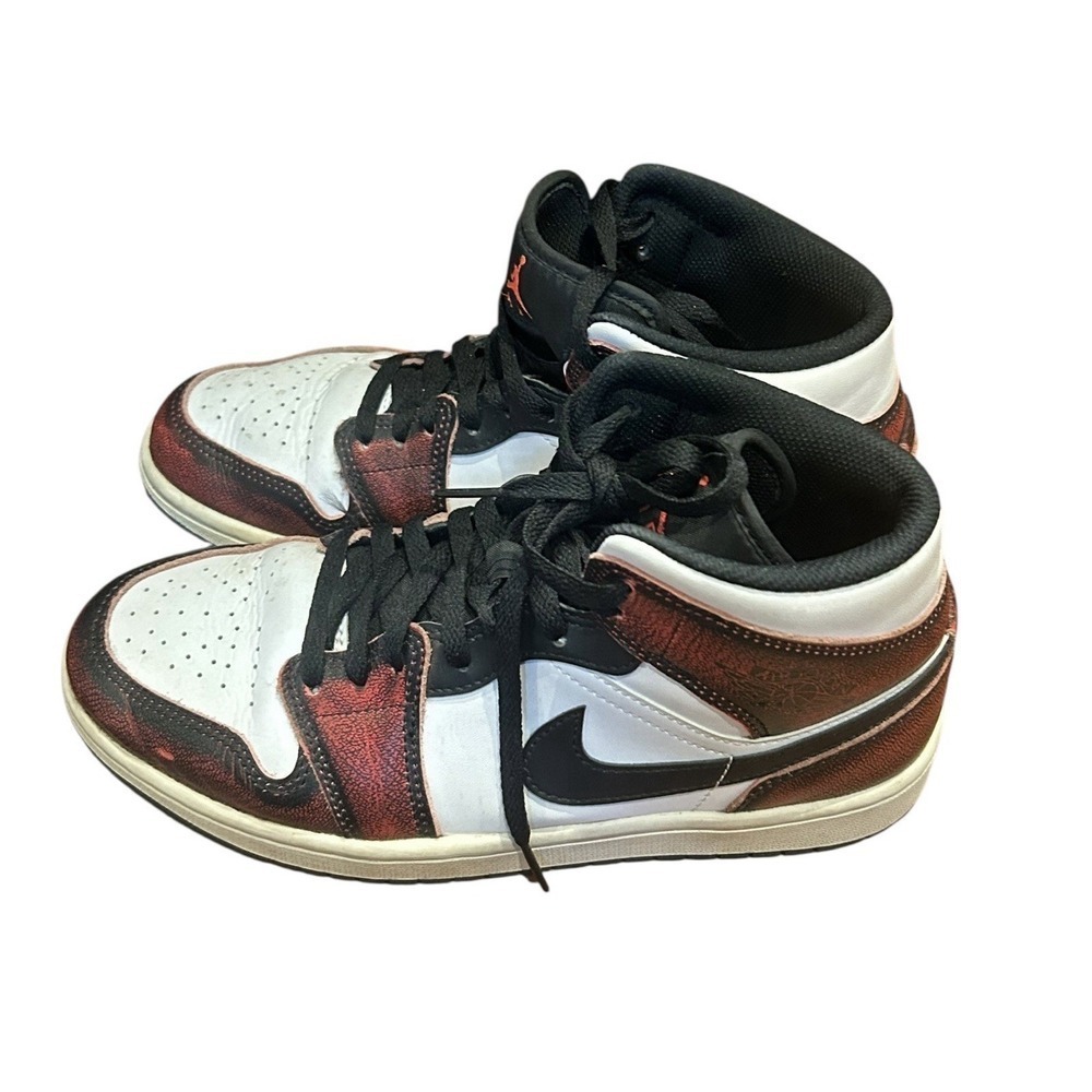 Nike Air Jordan 1 Mid 'Wear-Away Chicago' Size 8.0 Men's/ 9.5 Women's Authentic - Picture 3 of 8